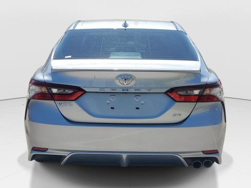 Used 2024 Toyota Camry SE FWD image 4