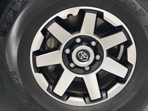 Used 2024 Toyota 4Runner TRD Off-Road image 65