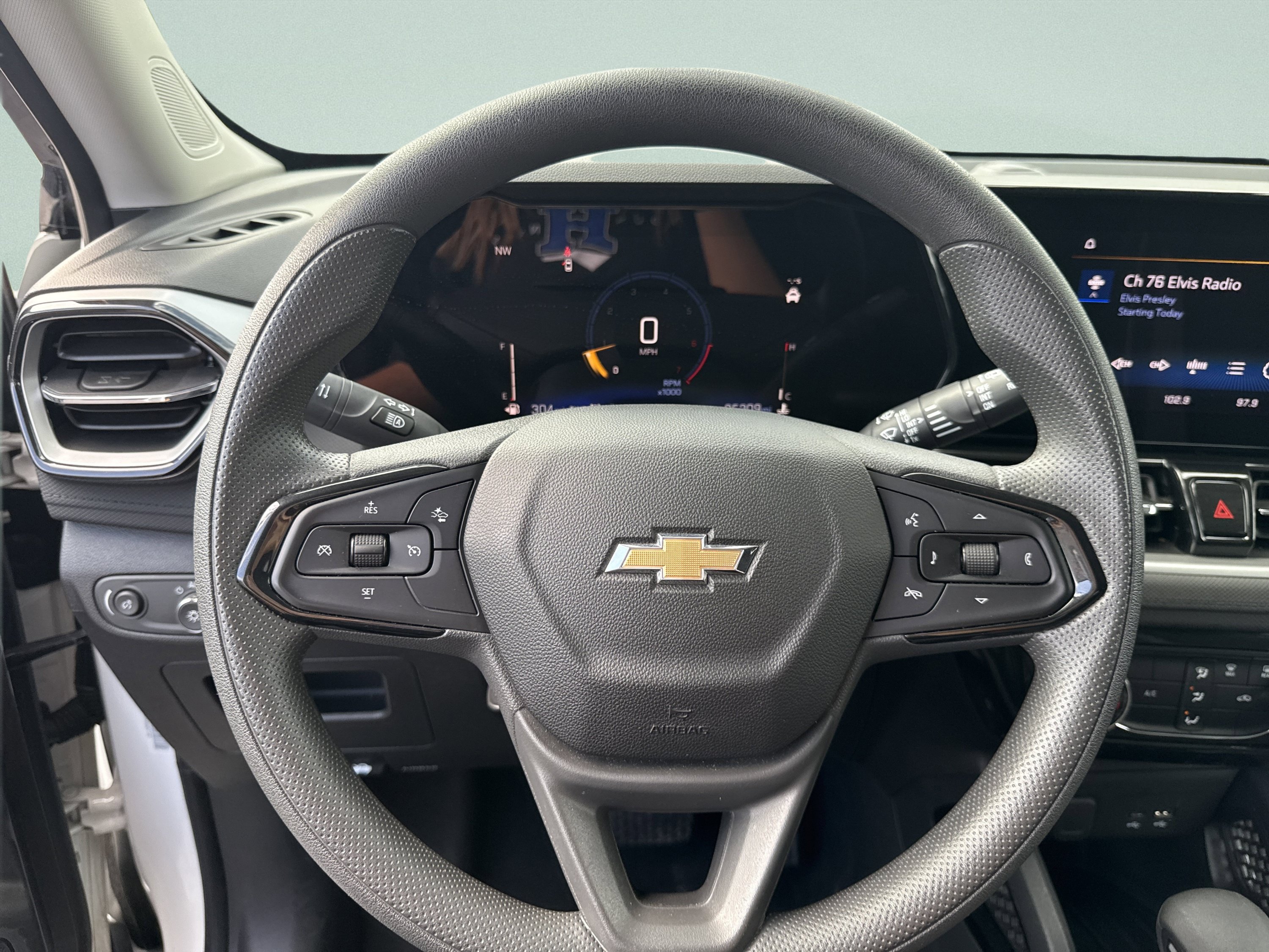 Used 2025 Chevrolet TrailBlazer LT AWD/4WD image 20