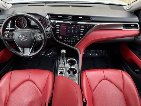 Used 2018 Toyota Camry XSE image 20