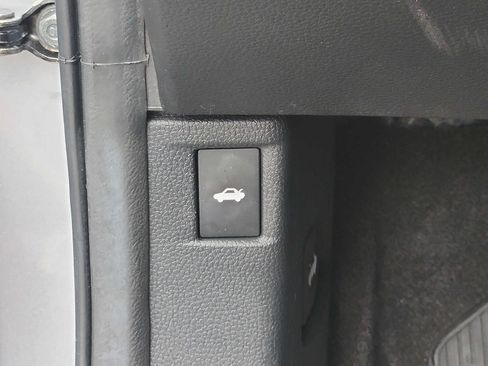 Used 2023 Honda Accord EX image 22