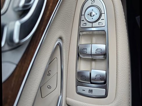Used 2021 Mercedes-Benz C 300 4MATIC Sedan image 20