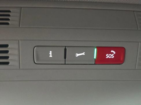 Used 2022 Volkswagen Taos S image 41