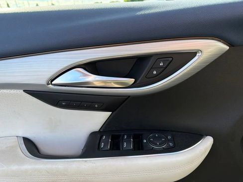 Used 2025 Buick Envision Avenir AWD/4WD image 20