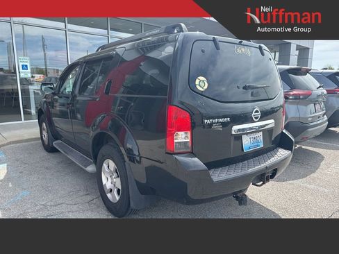 Used 2012 Nissan Pathfinder S w/ Protection Pkg image 4