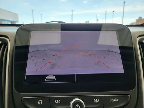 Used 2023 Chevrolet Malibu LT image 9