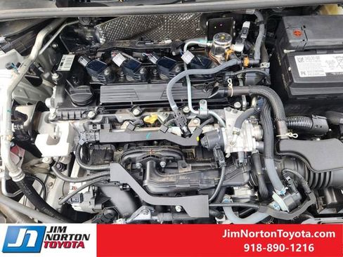 Used 2025 Toyota Corolla SE w/ SE Premium Package FWD image 32