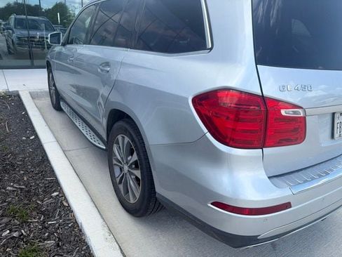 Used 2014 Mercedes-Benz GL 450 4MATIC image 3