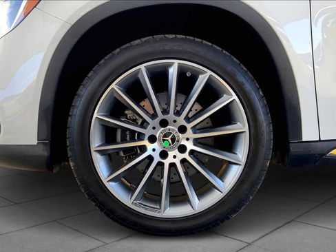 Certified 2020 Mercedes-Benz GLA 250 4MATIC image 10