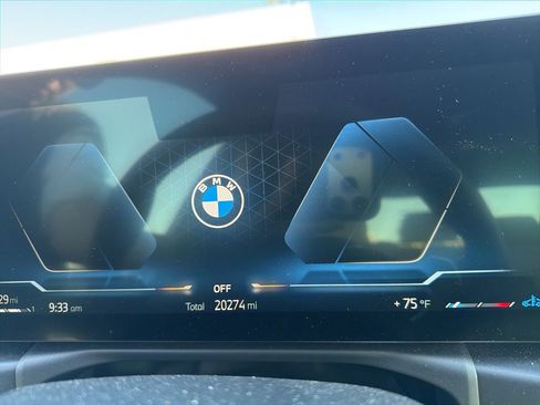 Certified 2023 BMW 330i Sedan w/ Premium Package image 5