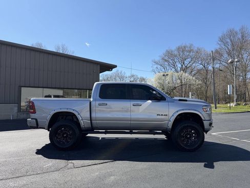 Used 2020 RAM 1500 Big Horn AWD/4WD image 1