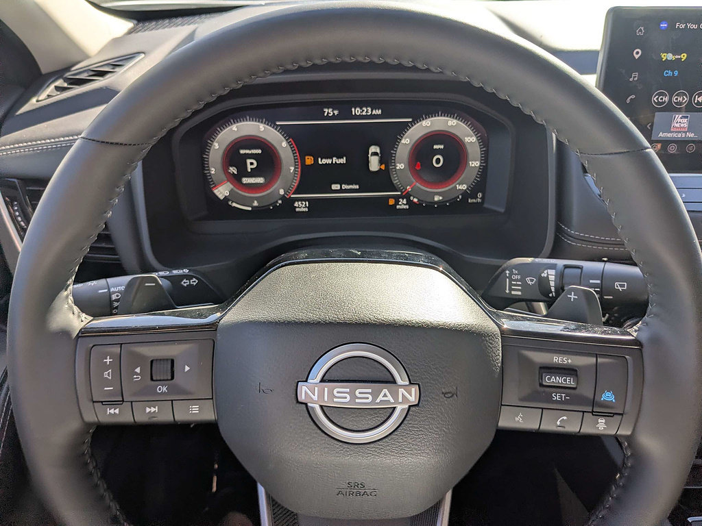 Certified 2025 Nissan Rogue SL w/ SL Premium Package FWD image 30