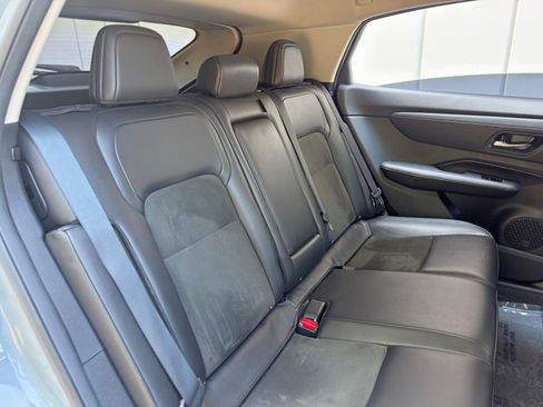 Used 2023 Nissan Ariya FWD image 36