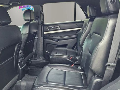 Used 2016 Ford Explorer XLT w/ Equipment Group 202A AWD/4WD image 15