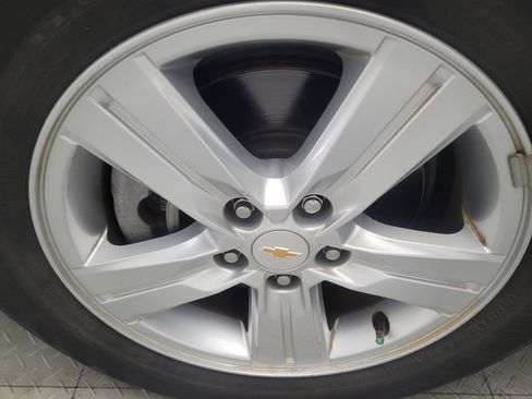 Used 2020 Chevrolet Trax LS w/ Tint and Cruise Package image 31