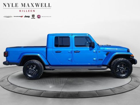 New 2026 Jeep Gladiator Sport AWD/4WD image 17
