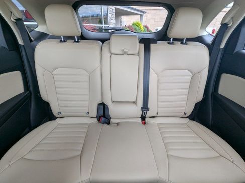 Used 2020 Ford Edge SEL AWD/4WD image 23