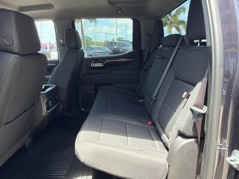Used 2023 GMC Sierra 1500 Elevation RWD image 17