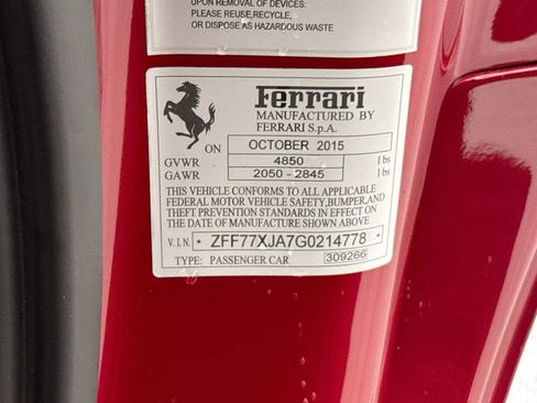 Used 2016 Ferrari California T RWD image 32