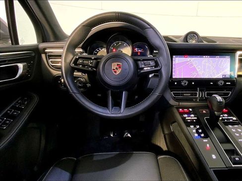 Used 2023 Porsche Macan S AWD/4WD image 13