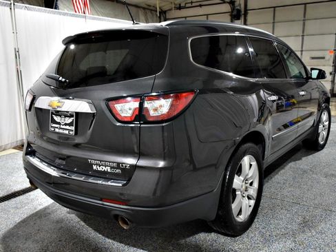 Used 2014 Chevrolet Traverse LTZ FWD image 24