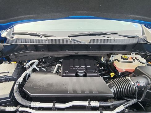 Used 2022 Chevrolet Silverado 1500 Custom image 11