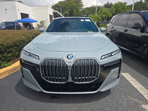 Used 2026 BMW 740i RWD image 2