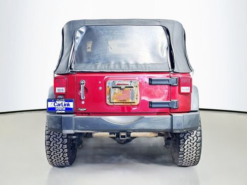 Used 2011 Jeep Wrangler Rubicon w/ PWR Convenience Group AWD/4WD image 7