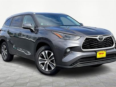 Used 2021 Toyota Highlander XLE