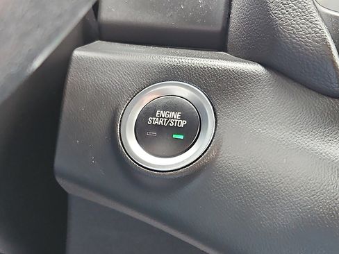 Used 2021 GMC Terrain SLE w/ Driver Convenience Package FWD image 22
