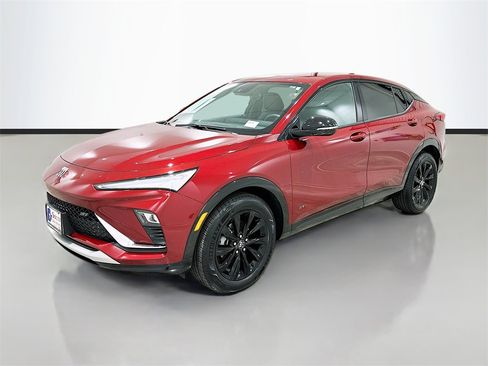 Used 2025 Buick Envista Sport Touring w/ Convenience I Package image 2