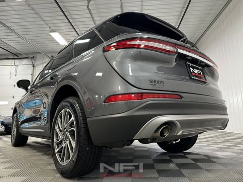 Used 2022 Lincoln Corsair AWD w/ Equipment Group 101A image 21