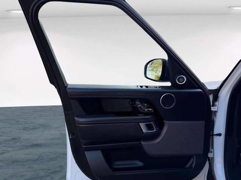 Used 2018 Land Rover Range Rover Long Wheelbase Supercharged image 32