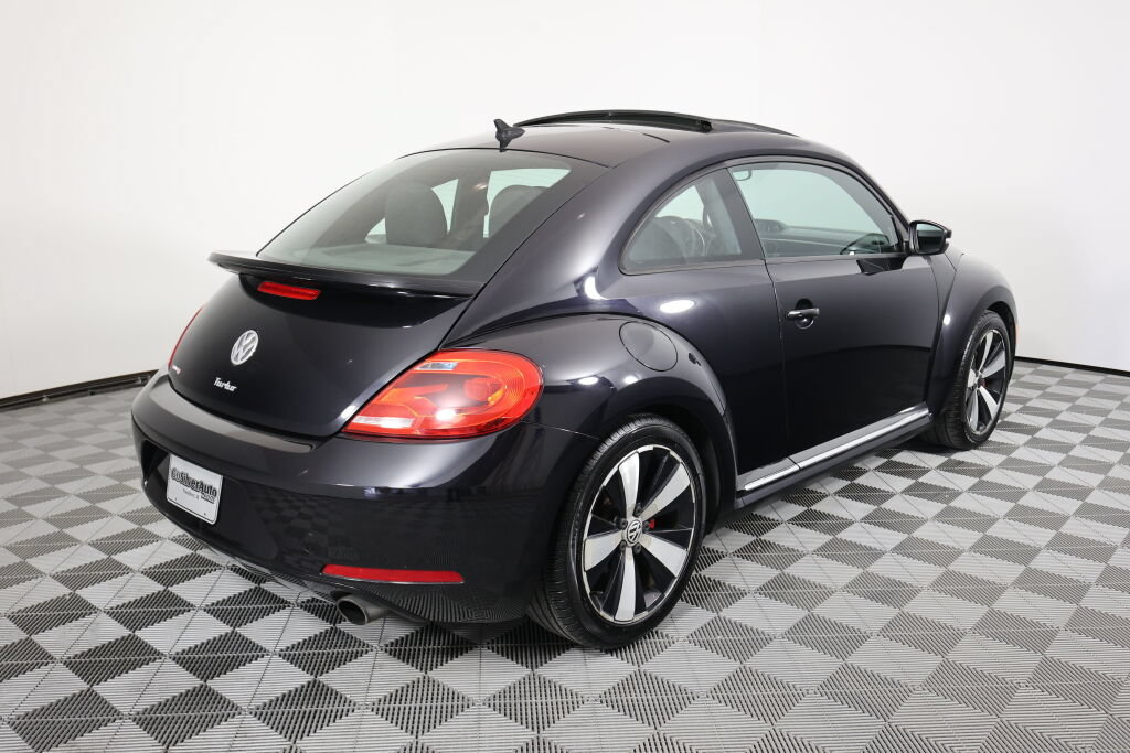 Used 2012 Volkswagen Beetle 2.0T FWD image 2
