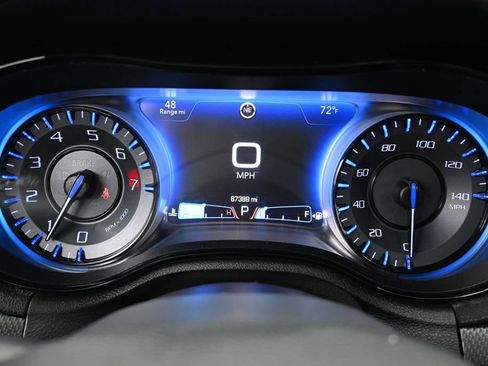 Used 2015 Chrysler 300 S w/ 300S Premium Group RWD image 21
