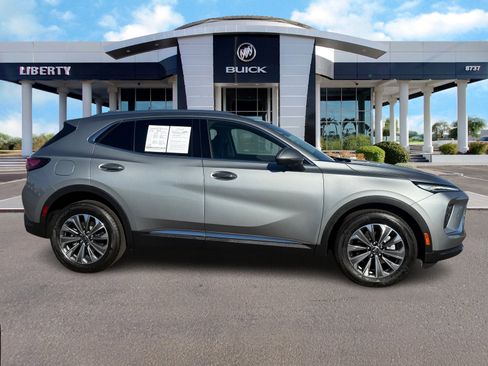 Used 2025 Buick Envision Preferred image 2