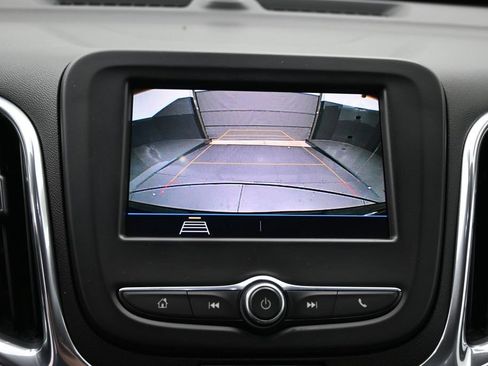 Used 2020 Chevrolet Equinox LS FWD image 11