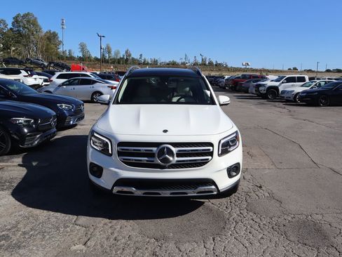 Certified 2022 Mercedes-Benz GLB 250 4MATIC w/ Premium Package Lite image 8