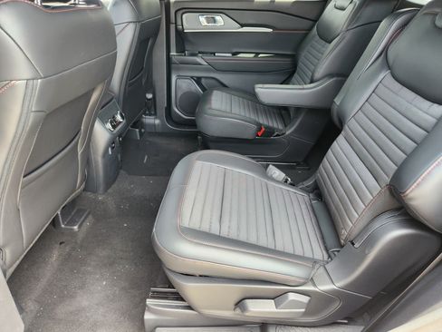 New 2026 Ford Explorer ST-Line w/ ST-Line Street Pack RWD image 19