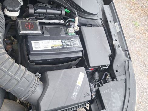 Used 2019 Hyundai Elantra Sport w/ Cargo Package image 3