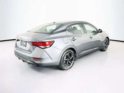 Used 2024 Nissan Sentra SV image 9