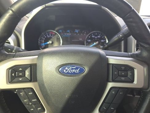 Used 2019 Ford F350 Lariat w/ Chrome Package image 4