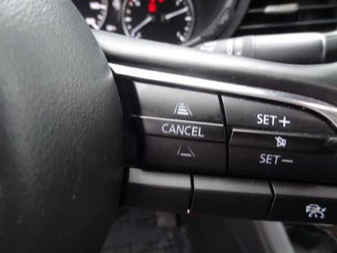 Used 2024 MAZDA MAZDA3 s FWD image 17