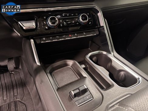 Used 2024 GMC Sierra 2500 Denali w/ Denali Reserve Package image 14