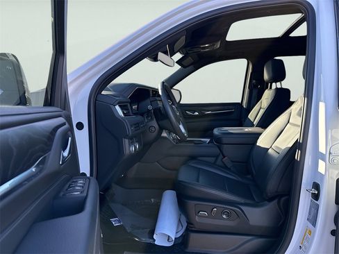 Used 2024 GMC Yukon XL Denali image 20