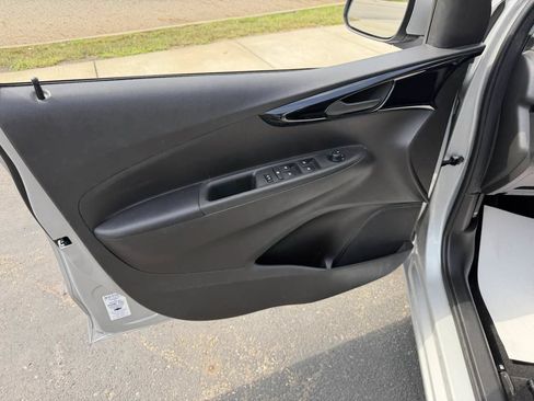 Used 2020 Chevrolet Spark LT FWD image 11