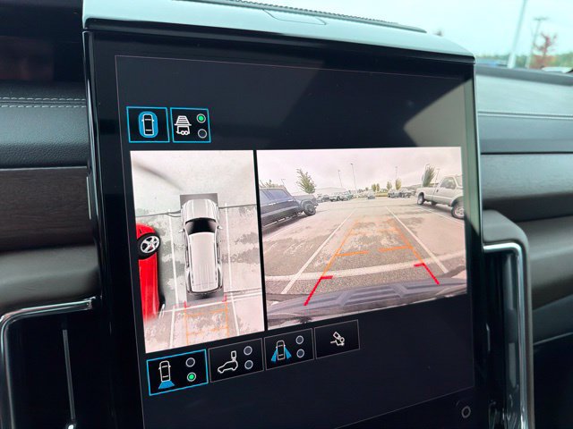 Used 2025 GMC Yukon Denali Ultimate w/ LPO, Floor Liner Package AWD/4WD image 18
