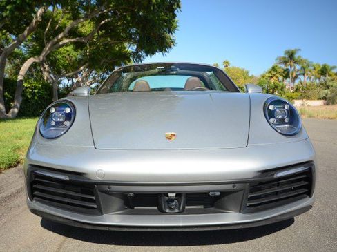 Used 2021 Porsche 911 AWD/4WD image 12