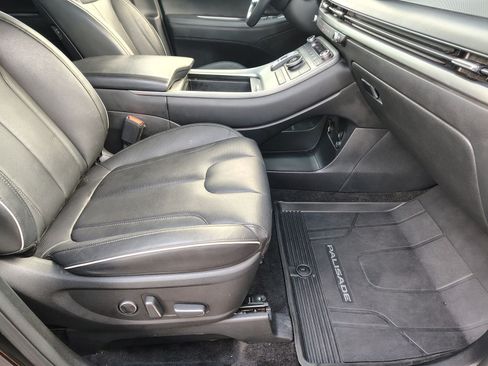 Used 2024 Hyundai Palisade SEL FWD image 29