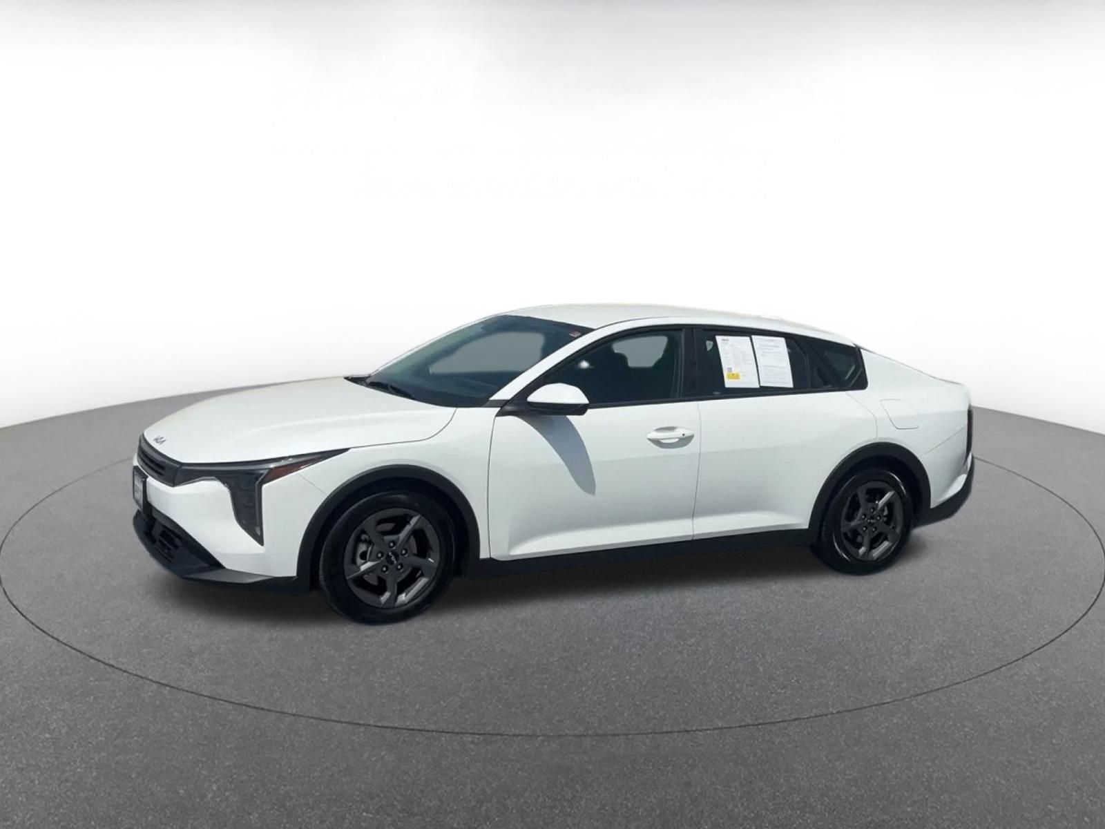 Used 2025 Kia K4 FWD image 9
